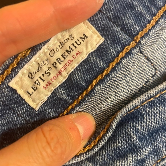Levi’s Premium Wedgie Straight crop Jeans - Picture 7 of 7